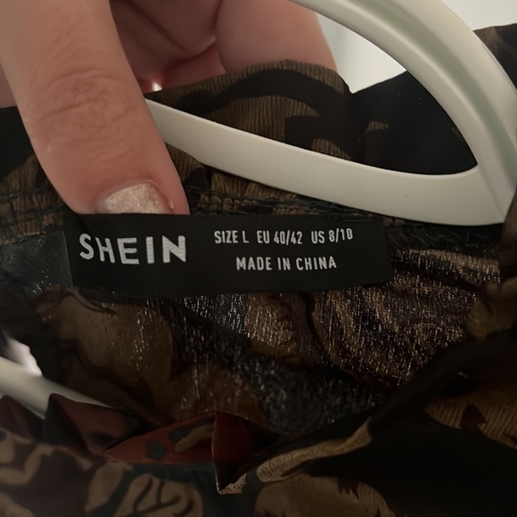 Shein fall floral mini dress - Picture 3 of 3